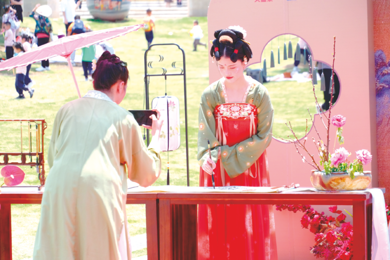 祭祀花神大典、汉式婚礼展示……2023“中华花朝节”活动在江南公园举行